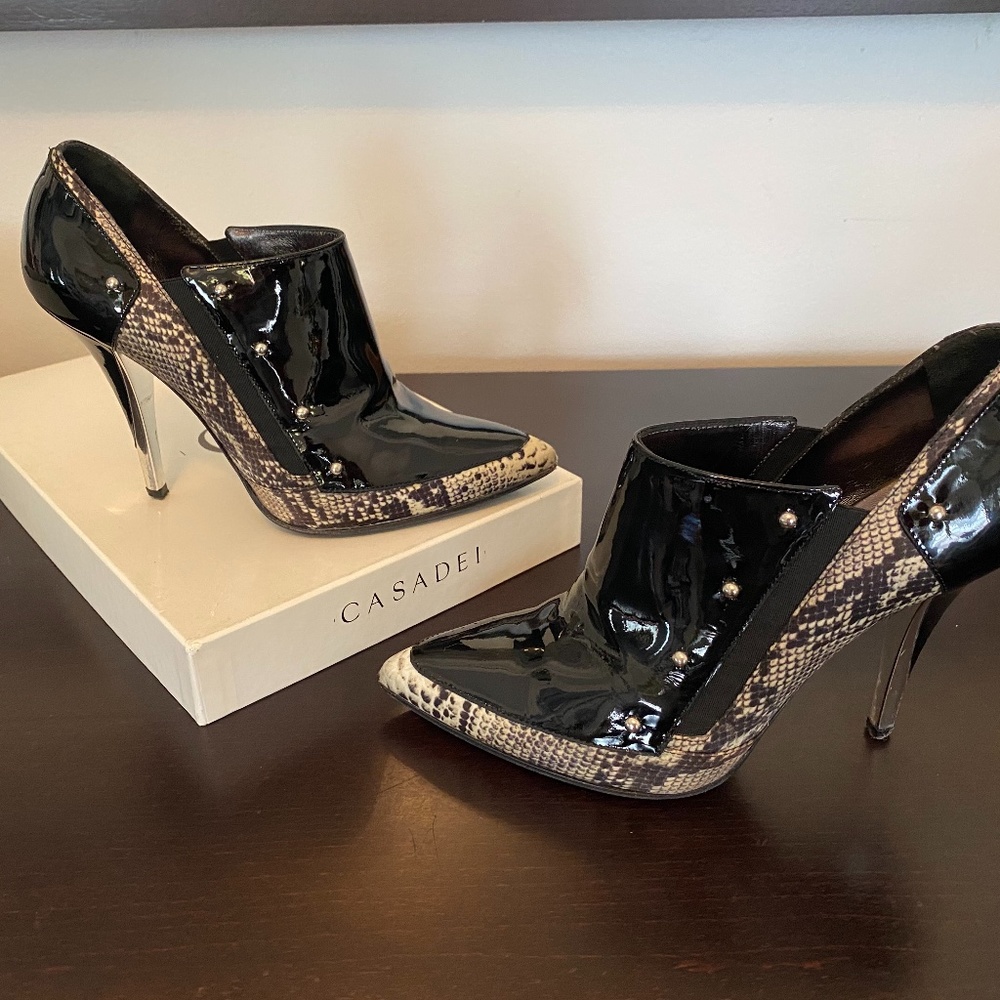 Casadei 7 Black Patent Leather Snakeskin Booties - Picture 7 of 8